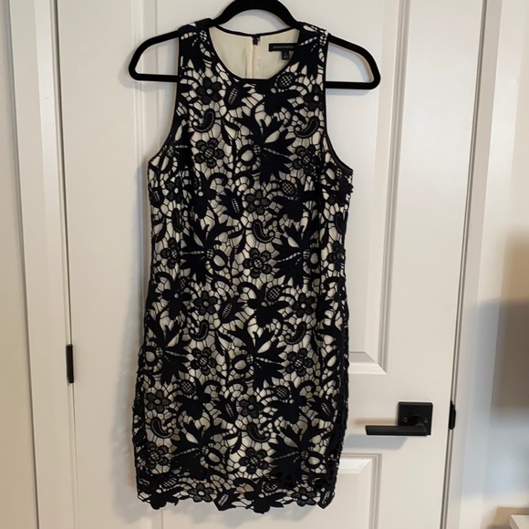 Banana Republic Black Lace & Cream Shift Dress - Picture 1 of 6